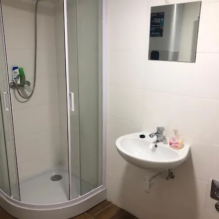 Apartment 7dab Rotten 4b3 Contactless Self Check-in *